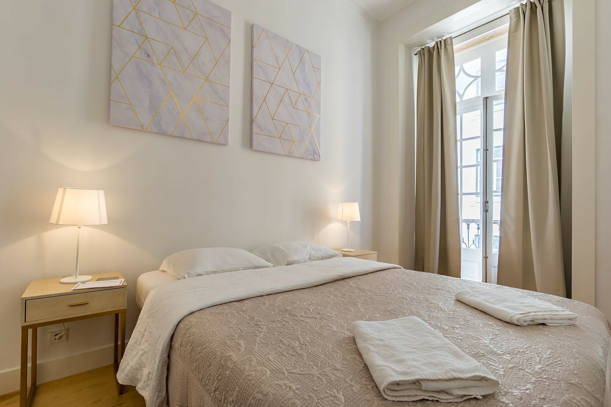 Santa Justa Prime Guesthouse Lisboa Εξωτερικό φωτογραφία